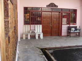Image 5 Pandangan Hadapan Bangunan Kayu