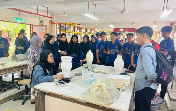 Lawatan Institut Pendidikan Guru (IPG) Kampus Kota Bharu ke Institut Kraf Negara (IKN)